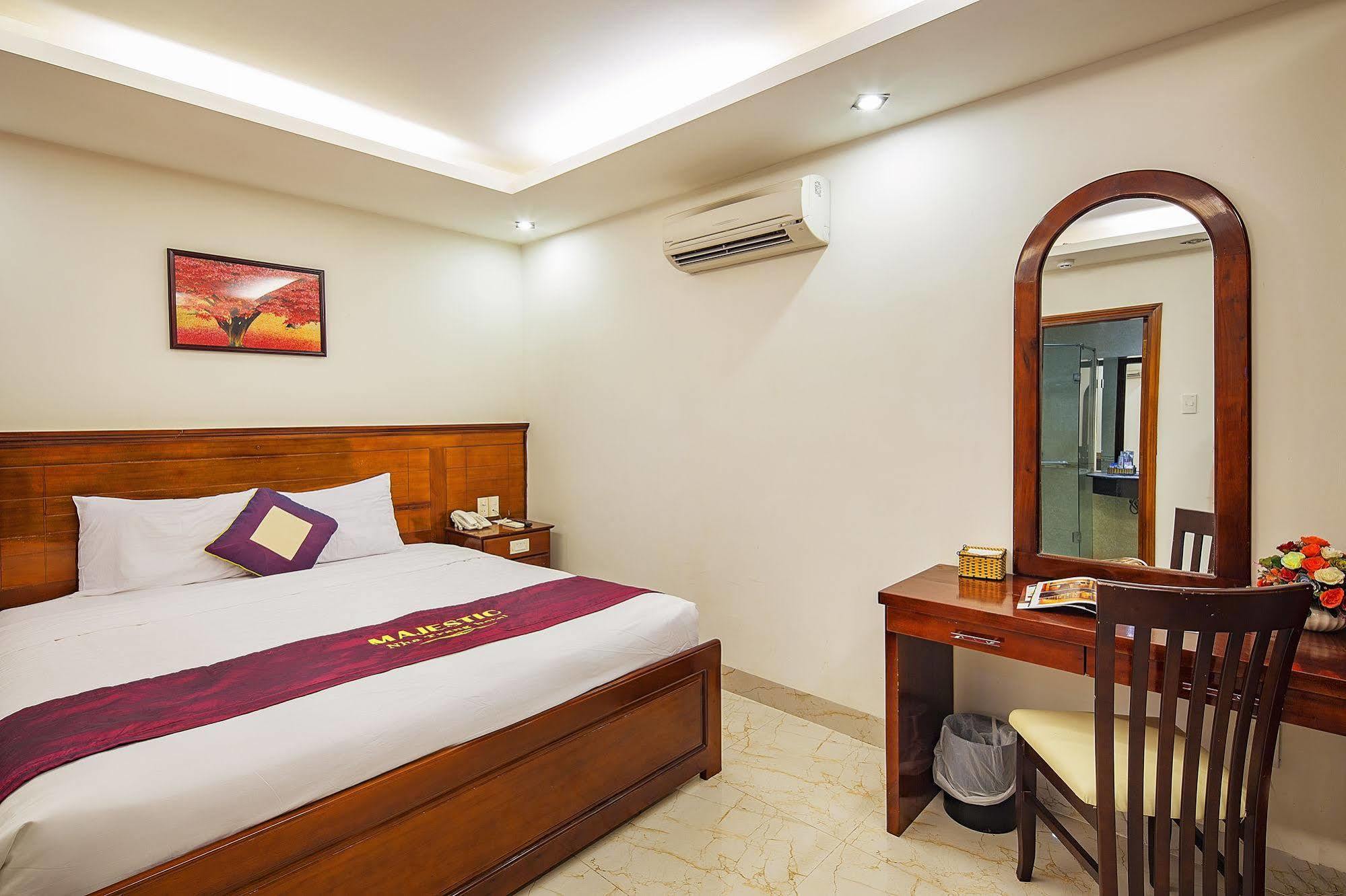 Majestic Nha Trang Hotel מראה חיצוני תמונה